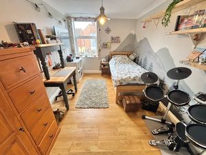 Photo 27- click for photo gallery